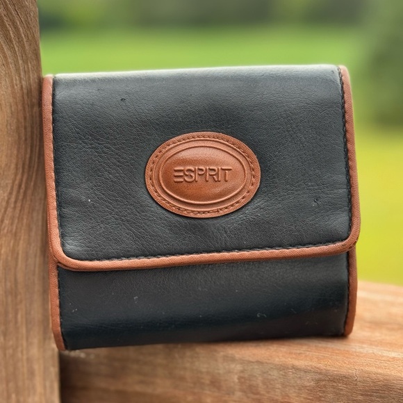 Vintage Esprit Leather Trifold Wallet - Picture 1 of 4